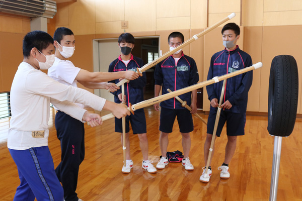 剣道で初交流 宇治支援学校中学部と久御山高校