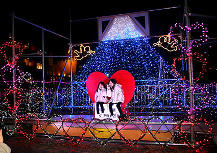 師走の夜、きらめく65万球／TWINKLE JOYO